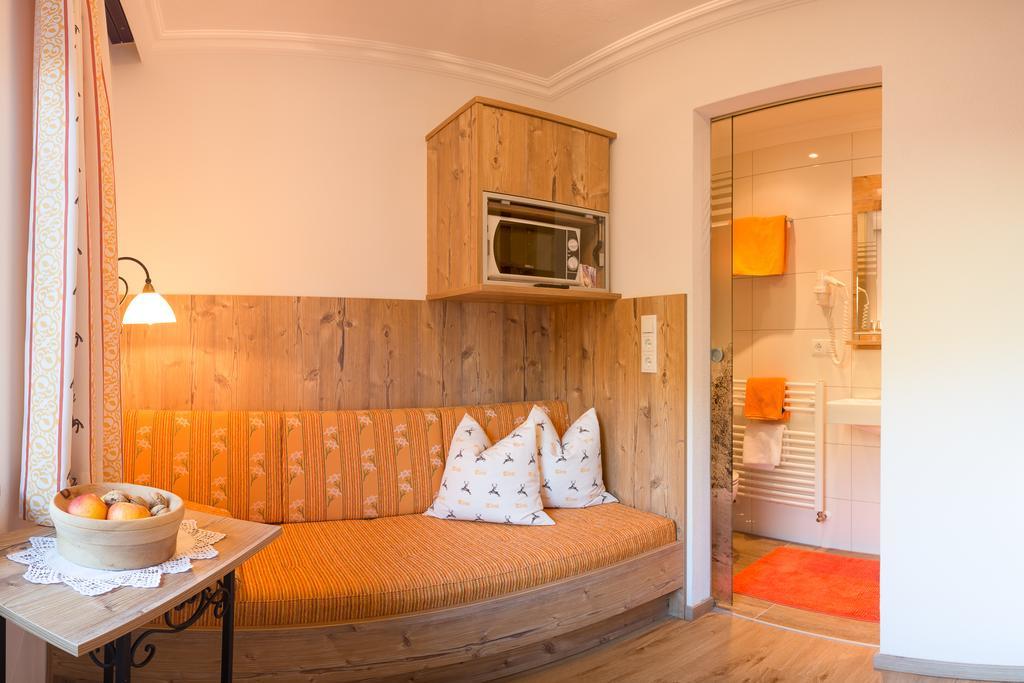 Haus Fernblick Hotel Нойщифт им Щубайтал Екстериор снимка