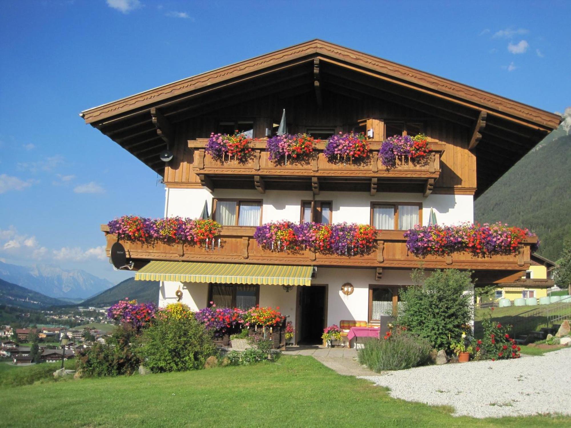 Haus Fernblick Hotel Нойщифт им Щубайтал Екстериор снимка