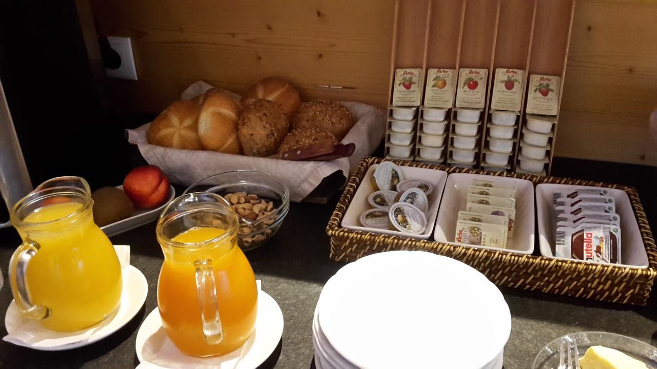 Haus Fernblick Hotel Нойщифт им Щубайтал Екстериор снимка